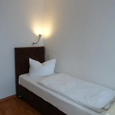 Stern 2*